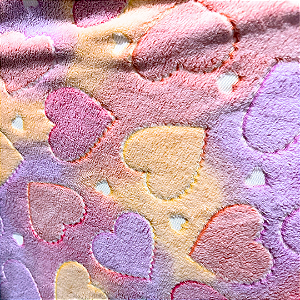 Tecido Fleece Ultra Soft 3D Brilha no Escuro Estampado - Coração Rosado - 1,60m de Largura - 100% Poliéster - Mantas e Pijamas Infantis