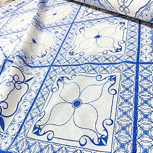 Tecido Cambraia de Algodão Estampado - Vitral Azul - 1,50m de Largura