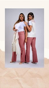 calça flare tamanho 42
