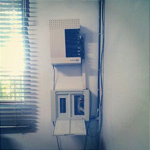 Instalação de Centrais de Pabx até 12 ramais ,instalação de CFTV (04 cameras)