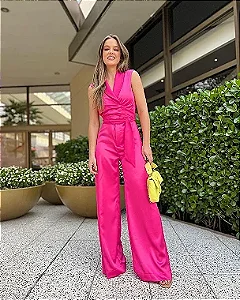 Macacão Pantalona em Cetim Frente com Transpasse *