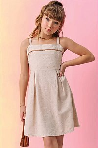VESTIDO TEEN EM LINHO BORDADO - VIC & VICKY