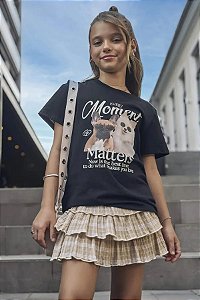 CAMISETA COMFY TEEN EM MEIA MALHA - VIC & VICKY