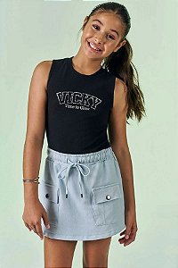 CONJUNTO TEEN BLUSA CROPPED REGATA E SHORT - VIC & VICKY