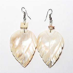 Brinco Madrepérola Folha 45mm Pedra Natural Anzol Prateado