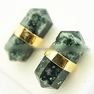 Brinco Micro Bi Ponta Pedra Agata Natural Envolto Dourado