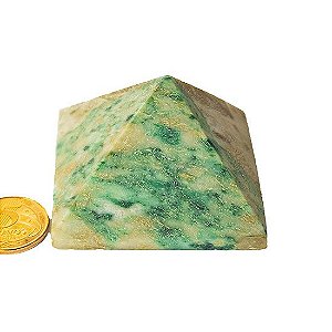 Pirâmide Pedra Jadeita 60 a 70mm entre 200 a 250g Tipo B