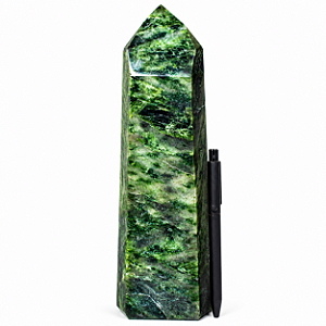 Ponta Epidoto Verde na Matriz Lapidado 2 a 3Kg 24cm Classe B
