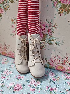 Botinha Hortênsia para Tildas 5cm cor clara de camurça