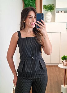 Regata peplum risca de giz preto