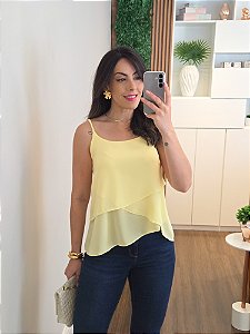Regata crepe camadas amarela