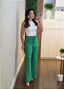 Calça com elástico e laço verde