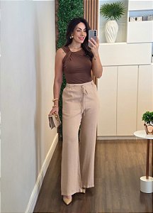 Calça com elástico e laço areia