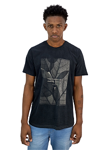Camiseta Elaborada Folhas Corrosão