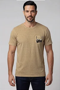 Camiseta Estonada Câmera Bolso