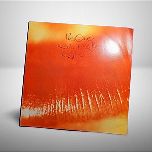 The Cure - Kiss Me Kiss Me Kiss Me