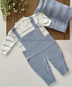 Saída Maternidade de Tricô Jardineira Azul com Branco