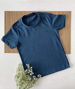 Camiseta Infantil Essencial Ogochi Slim Básica Azul Petróleo