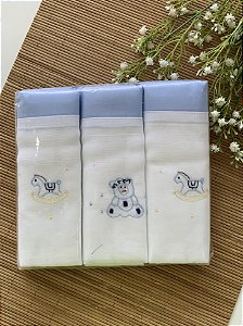 Kit Fralda Luxo 3 Peças Bordada Cavalinho Azul