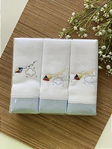 Kit Fralda Luxo 3 Peças Bordada Pipa Azul