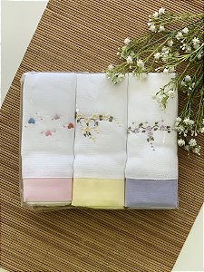 Kit Fralda Luxo 3 Peças Bordada Collor Lilás Amarela Rosa