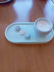 Kit Bandeja M com Vela e Flores Aromáticas