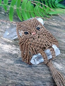 Colar coruja com cristal bruto