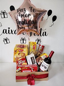 Caixa Natalina Panetone, Vinho, Chocolates, Petiscos e Balão