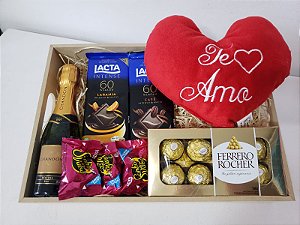 Bandeja Chocolate, Mini Espumante, Pelúcia