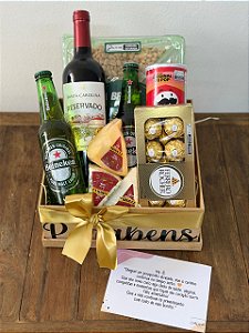 Caixa Petiscos com Vinho e Cerveja