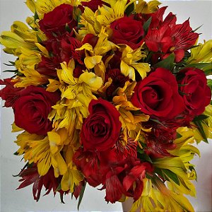 Buquê Misto Astromélias e Rosas