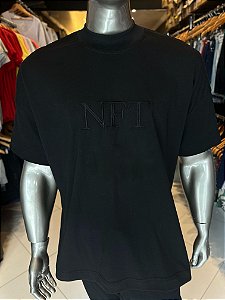 Camiseta Nifty All Black