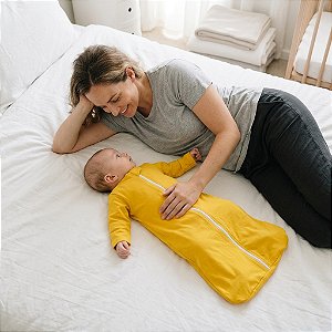 Saco de Dormir Bebê Malha Com Manga Amarelo Tam. M (9 a 18 meses)