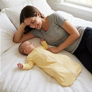 Saco de Dormir Bebê Malha Com Manga Amarelo Claro Tam. P (0 a 8 meses)