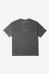 CAMISETA ARTIVIST CHEST LOGO ERA PRETO ESTONADO