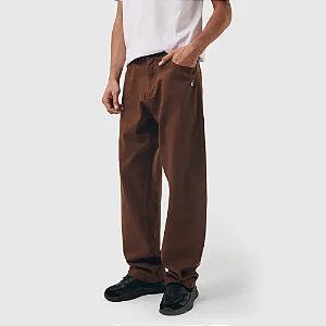 CALÇA CHAMPION SARJA OVERSIZED SCRIPT MARROM