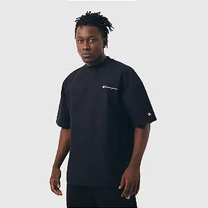 CAMISETA OVERSIZED CHAMPION SURFACE LAB MINI SCRIPT PRETA