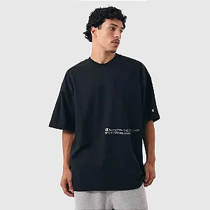 CAMISETA OVERSIZED CHAMPION MAKE A CHAMPION PRETA