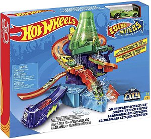 Hot Wheels Monster Trucks Glow in the Dark Circle Racing Set HBN02