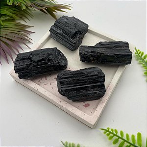Turmalina Negra Bruta