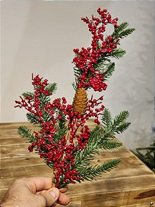 GALHO COM MICRO BERRY VERMELHO COM GALHOS 64CM