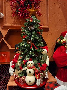 FAMÍLIA DE BONECO DE NEVE COM ÁRVORE DE NATAL 80CM -  PRÉ VENDA 2025