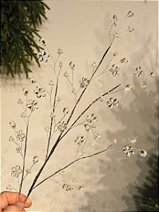 GALHO DECORATIVO ARAMADO COM FLORES DE CRISTAL E PEROLAS 70CM