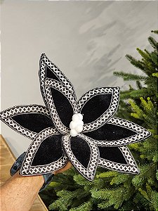 FLOR BICO DE PAPAGAIO PRETO E BRANCO BORDADO 28CM