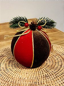 BOLA DECORADA AVELUDADA VERMELHO E MARROM 10CM C/1 UNID