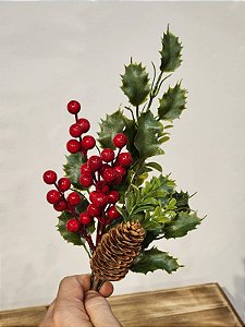 GALHO DECORATIVO BERRY C/ PINHA E FOLHAS 37CM