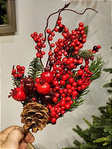 GALHO DECORATIVO BERRY VERMELHO COM PINHA 40CM