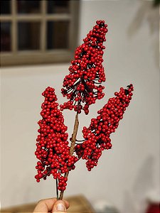 GALHO DECORATIVO BERRY VERMELHO 62CM