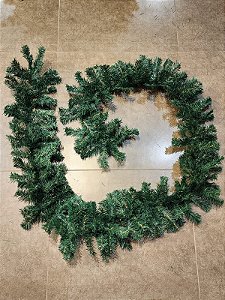 FESTÃO ARAMADO TRADICIONAL VERDE 220 GALHOS 2,70CM