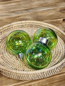 BOLA DECORADA VERDE FURTA-COR 8CM COM 3 UNIDS